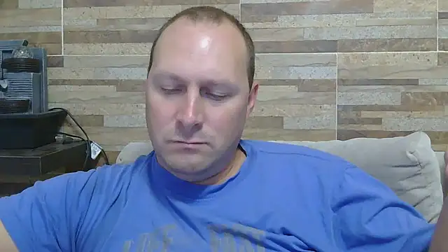 Snapshot of lustonfan chatting on 20, 4, 2026 lustonfan online show from 20, 4, 2026