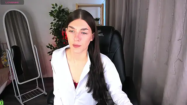 LunaRossaa online show from 2, 6, 2026