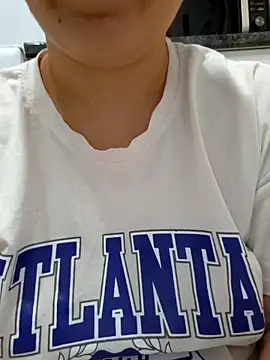 Emi hot1 online show from 1, 4, 2026