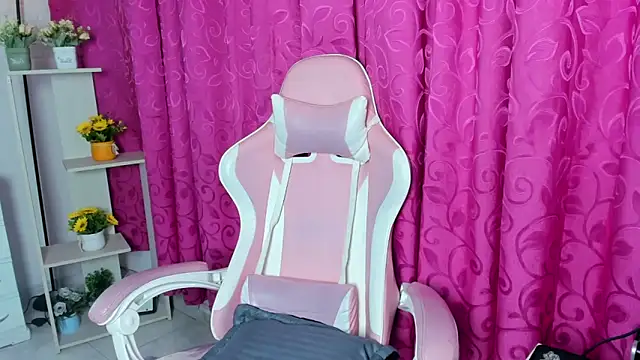 Ivy Brown  online show from 28, 3, 2026