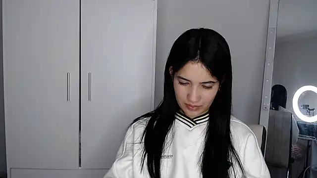 Lucy engel online show from 17, 5, 2026