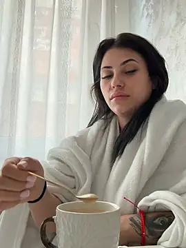 LunaSerenaX online show from 27, 3, 2026