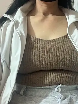 Trang1980 online show from 6, 3, 2026