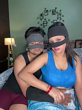 Snapshot of your_bhabhi_love chatting on 3, 6, 2026 your bhabhi love online show from 3, 6, 2026