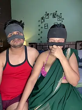 Snapshot of your_bhabhi_love chatting on 15, 6, 2026 your bhabhi love online show from 15, 6, 2026