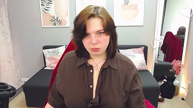 DanielaHot4u online show from 10, 4, 2026