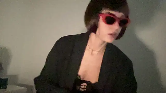 Snapshot of SlowVenomXX chatting on 11, 3, 2026 SlowVenomXX online show from 11, 3, 2026