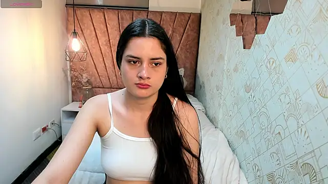 Zoe  Taylor   online show from 23, 4, 2026