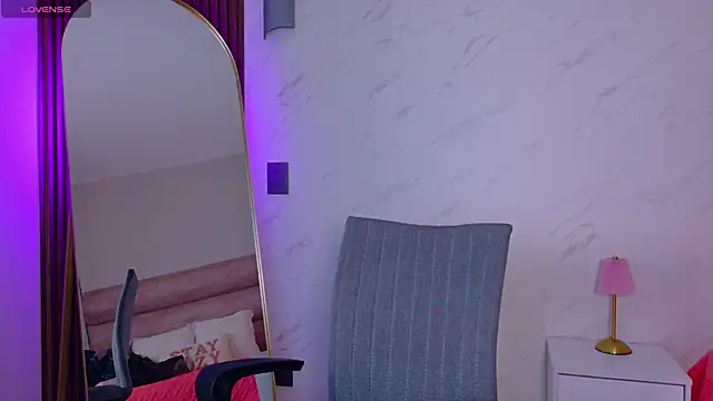 MiiaCullens online show from 16, 4, 2026