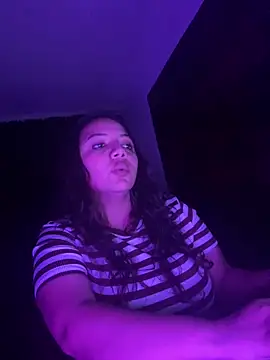 Snapshot of cute_snowlove chatting on 12, 4, 2026 cute snowlove online show from 12, 4, 2026