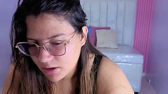 Snapshot of lucero_s1 chatting on 8, 5, 2026 lucero s1 online show from 8, 5, 2026