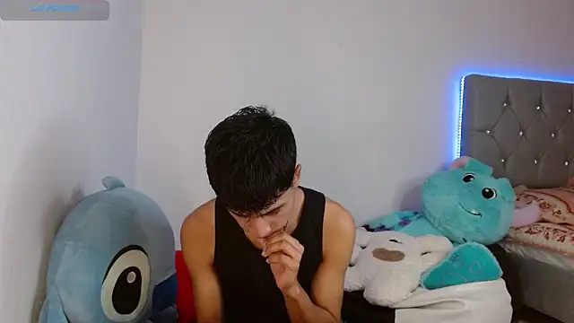 Sebas fire4 online show from 8, 4, 2026