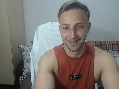 Snapshot of BlondEagleMuscle chatting on 21, 6, 2026 BlondEagleMuscle online show from 21, 6, 2026