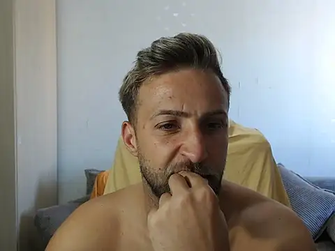 Snapshot of BlondEagleMuscle chatting on 31, 7, 2026 BlondEagleMuscle online show from 31, 7, 2026