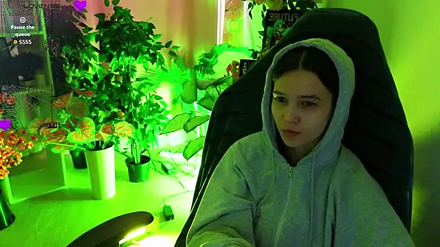 Snapshot of GG_Viper chatting on 6, 5, 2026 GG Viper online show from 6, 5, 2026