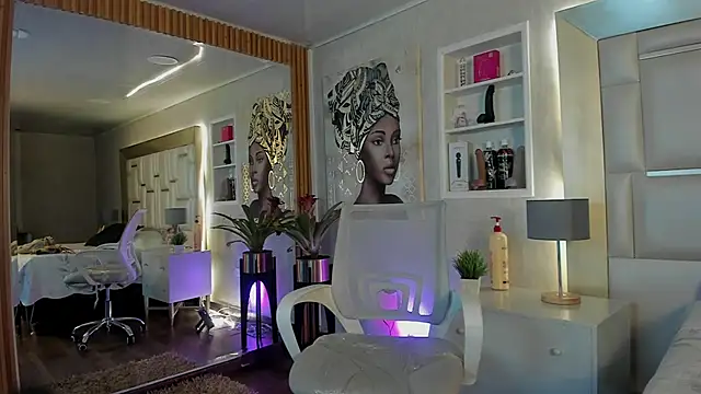 ZoeTaylorl online show from 18, 3, 2026