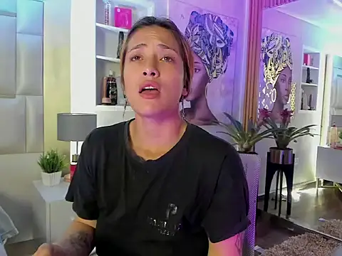 ZoeTaylorl online show from 9, 4, 2026