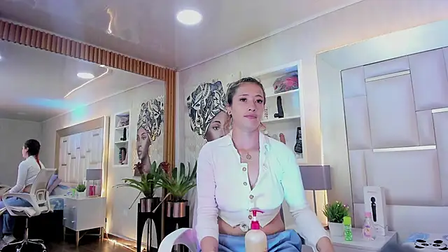 Snapshot of ZoeTaylorl chatting on 13, 5, 2026 ZoeTaylorl online show from 13, 5, 2026