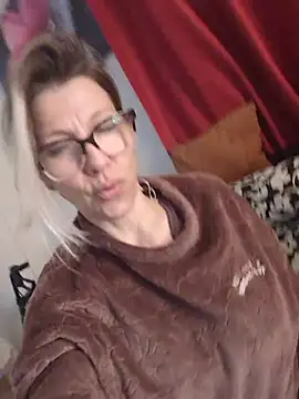 ManuelaX online show from 10, 3, 2026