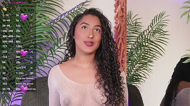 Snapshot of SoyJuliana_19 chatting on 22, 6, 2026 SoyJuliana 19 online show from 22, 6, 2026