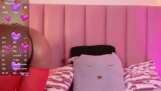 Snapshot of SoyJuliana_19 chatting on 21, 7, 2026 SoyJuliana 19 online show from 21, 7, 2026