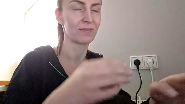 AnnaTight online show from 28, 4, 2026