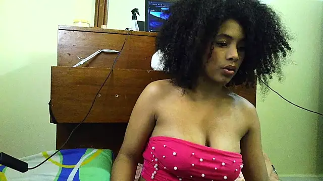 Larita curly online show from 24, 4, 2026