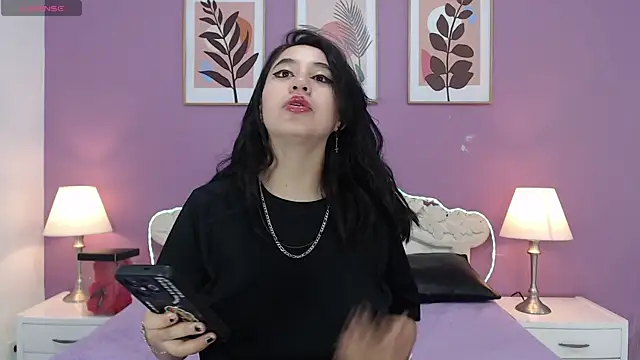 Snapshot of YayaQueen chatting on 24, 7, 2026 YayaQueen online show from 24, 7, 2026