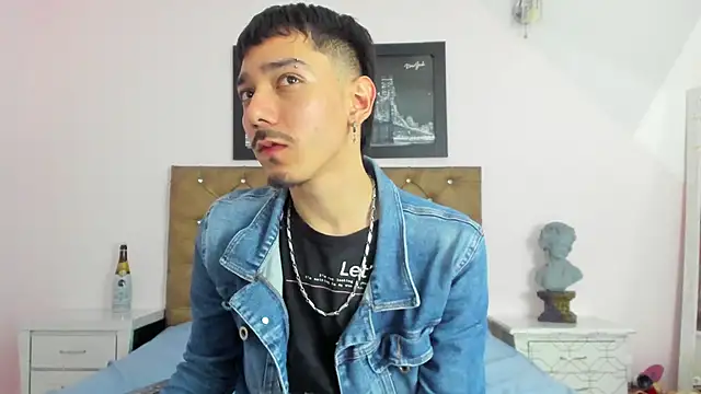 finn jackson online show from 20, 4, 2026