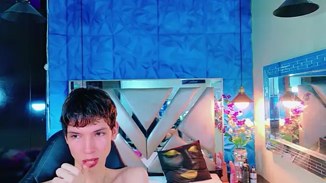 Stefany PiInk online show from 28, 5, 2026