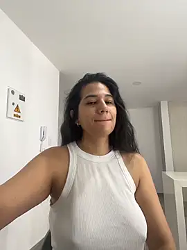 NahomyLee16 online show from 7, 3, 2026