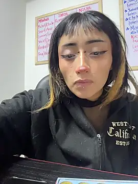 baby akuma online show from 8, 4, 2026