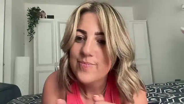 Snapshot of annabellewarick chatting on 15, 6, 2026 annabellewarick online show from 15, 6, 2026