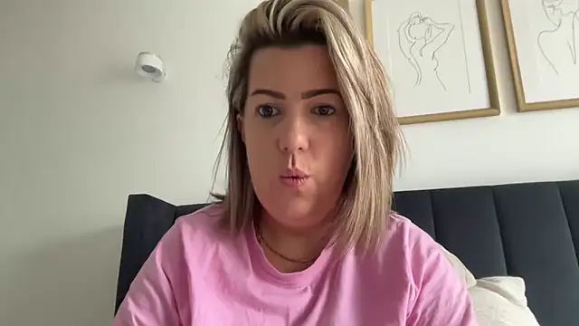 annabellewarick online show from 28, 6, 2026