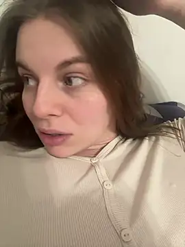 Snapshot of stripcouplee chatting on 8, 3, 2026 stripcouplee online show from 8, 3, 2026