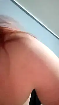 Snapshot of sexymomma2026 chatting on 9, 3, 2026 sexymomma2026 online show from 9, 3, 2026