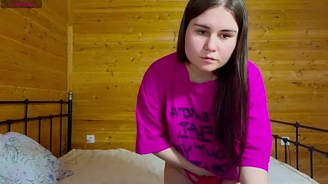 LucyMur online show from 7, 4, 2026