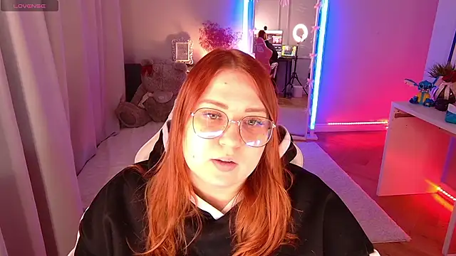 Adelina Mood online show from 9, 3, 2026