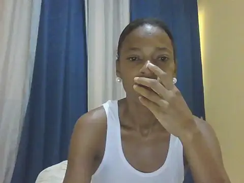 Snapshot of niki301 chatting on 5, 4, 2026 niki301 online show from 5, 4, 2026