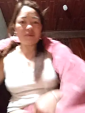 Yellow-pink online show from 20, 4, 2026