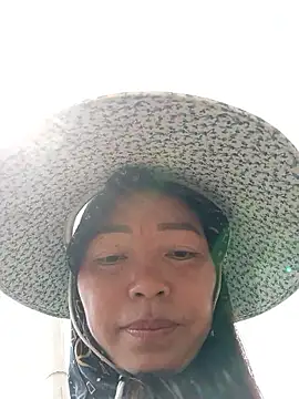 Yellow-pink online show from 21, 4, 2026