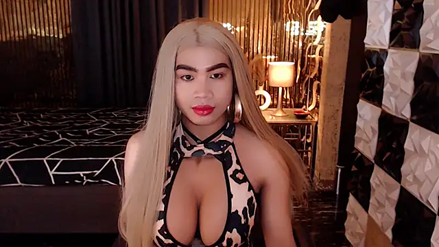 seductive yhure online show from 20, 6, 2026