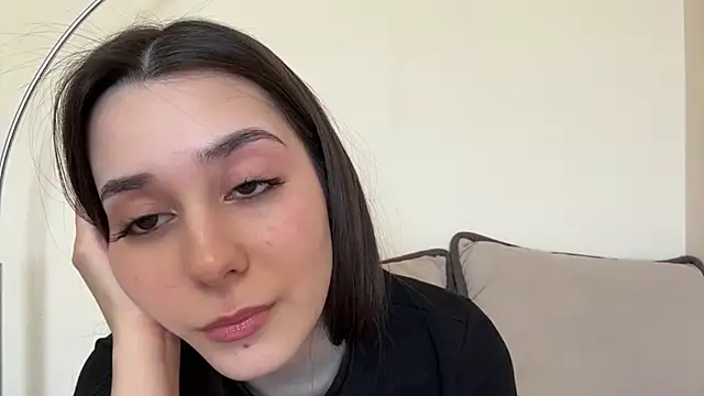 AdeleVelvet online show from 2, 4, 2026