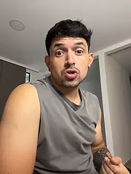 TroyeSavage online show from 28, 3, 2026