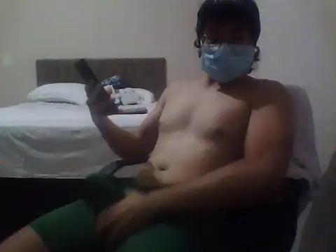 Snapshot of vinii1800 chatting on 5, 4, 2026 vinii1800 online show from 5, 4, 2026