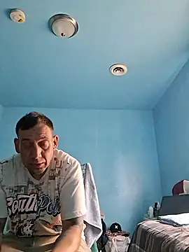 Snapshot of Brandon23xxxgb chatting on 25, 4, 2026 Brandon23xxxgb online show from 25, 4, 2026