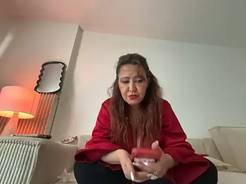 Snapshot of Shylyy25 chatting on 7, 5, 2026 Shylyy25 online show from 7, 5, 2026