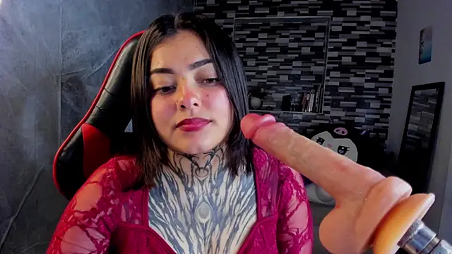 Snapshot of Sophiia_cherry chatting on 16, 5, 2026 Sophiia cherry online show from 16, 5, 2026