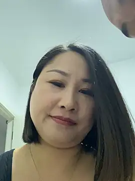 Snapshot of xiaoyi-10 chatting on 10, 4, 2026 xiaoyi-10 online show from 10, 4, 2026