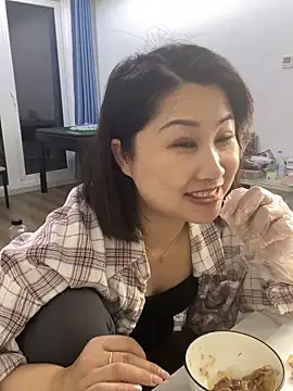 Snapshot of xiaoyi-10 chatting on 13, 4, 2026 xiaoyi-10 online show from 13, 4, 2026